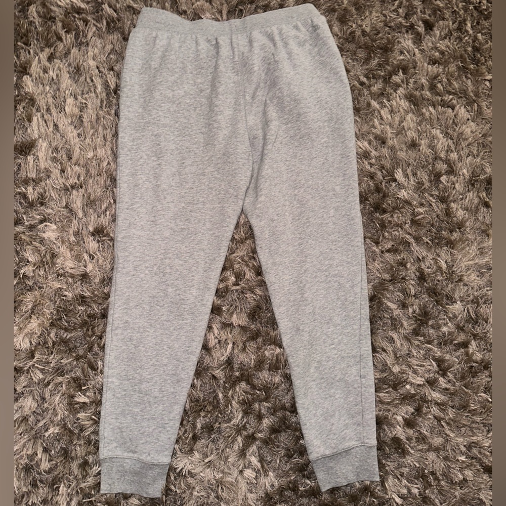 Grey sweatpants - Picture 2 of 3